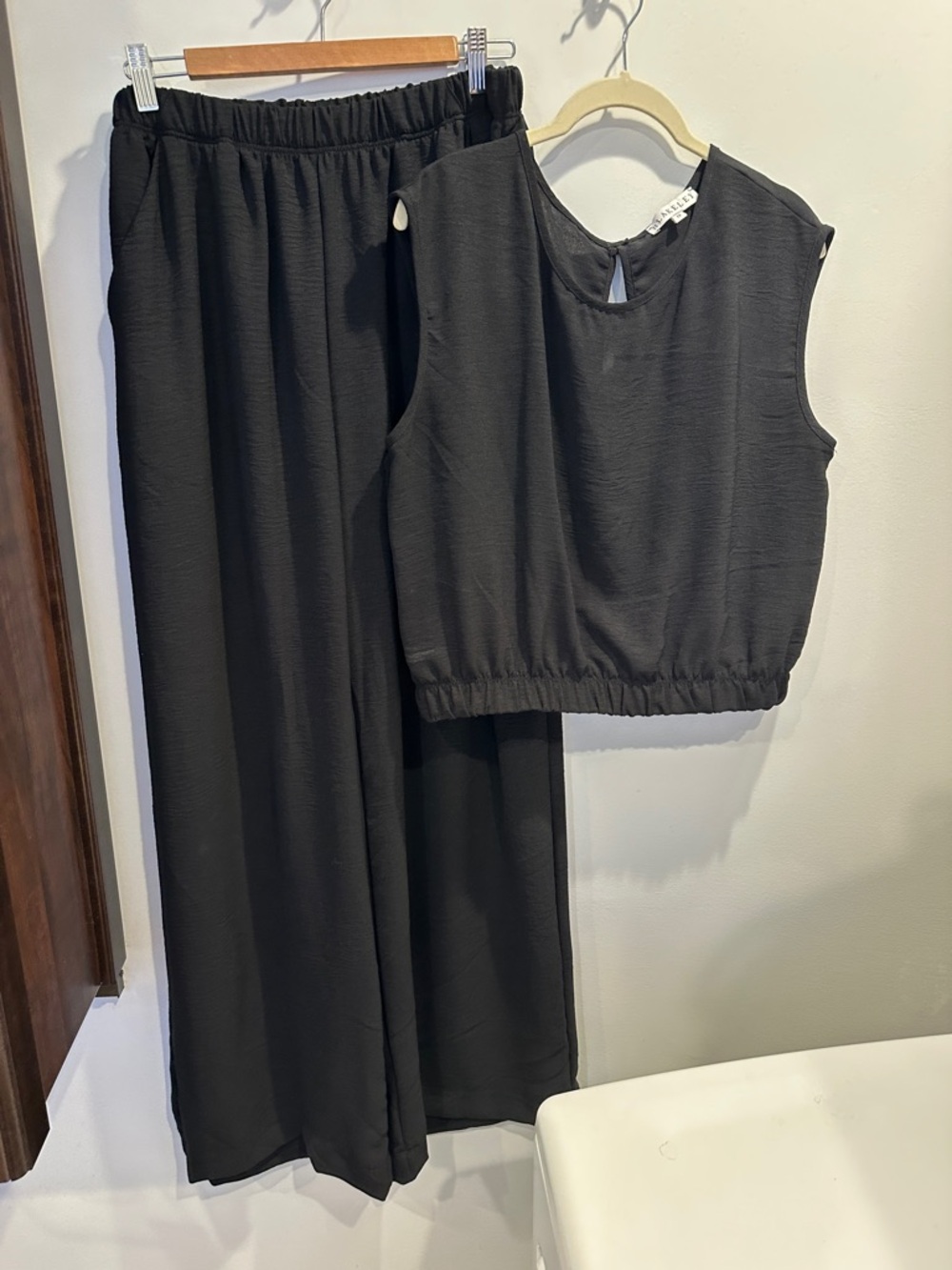 Women's Black Wide-Leg Pants & Crop Top Set